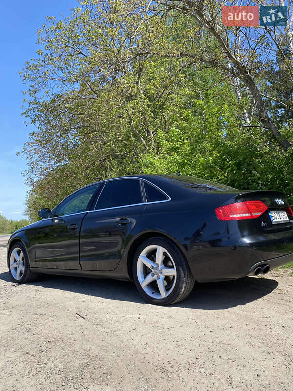 Седан Audi A4 2011 в Біляївці