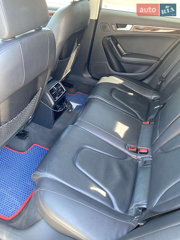 Седан Audi A4 2011 в Біляївці