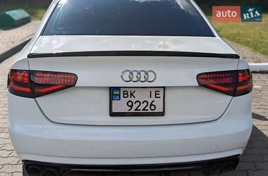 Седан Audi A4 2013 в 