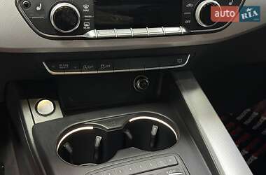 Седан Audi A4 2016 в 