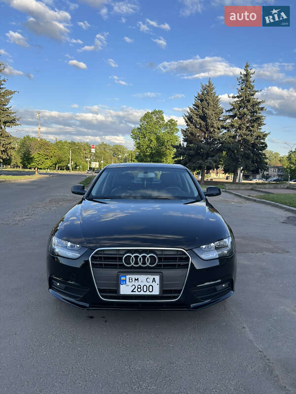 Седан Audi A4 2013 в Сумах