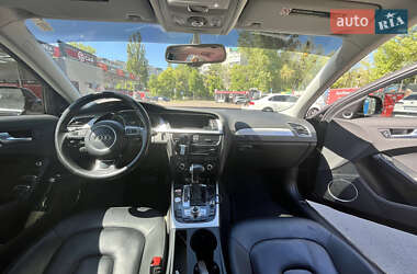 Седан Audi A4 2015 в 