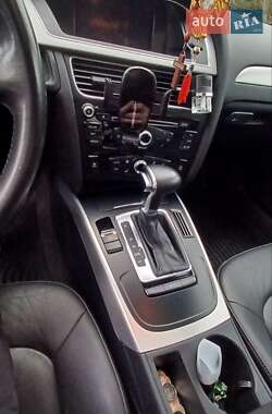 Седан Audi A4 2013 в 