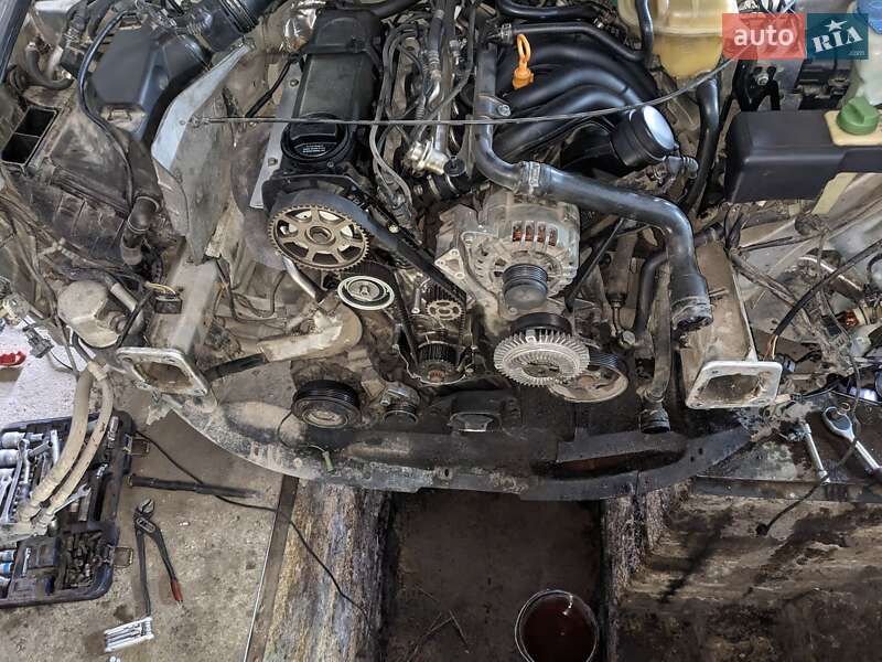 Седан Audi A4 1999 в Теофіполі