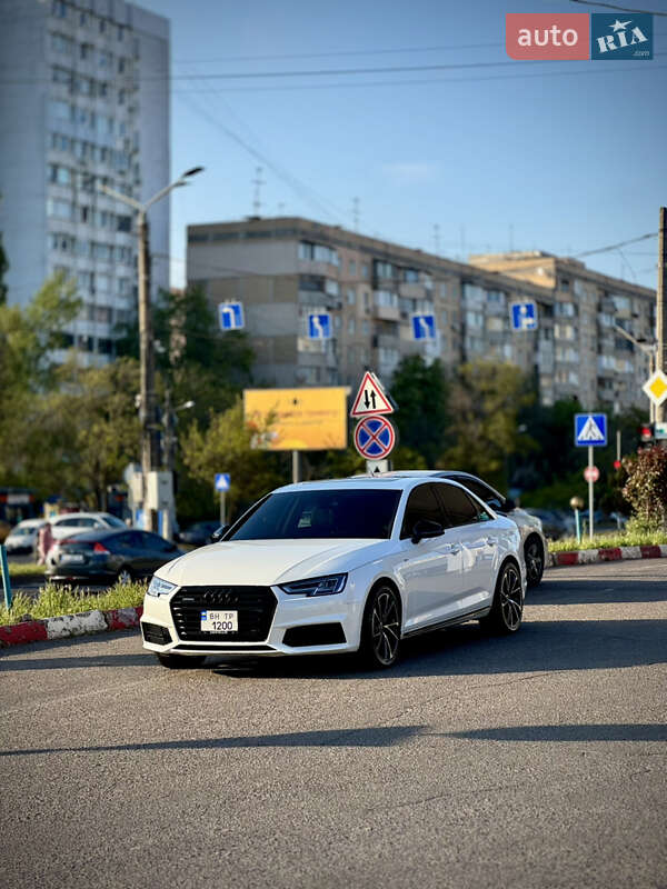Седан Audi A4 2016 в Одессе