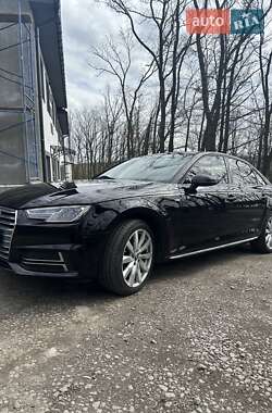 Седан Audi A4 2018 в 
