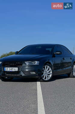 Седан Audi A4 2012 в Кривом Роге