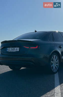 Седан Audi A4 2012 в 