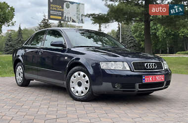 Седан Audi A4 2004 в 