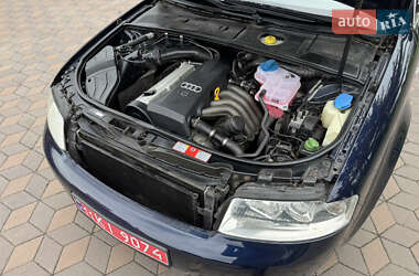 Седан Audi A4 2004 в 