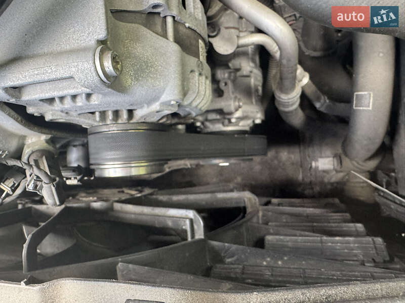 Седан Audi A4 2018 в Радомышле