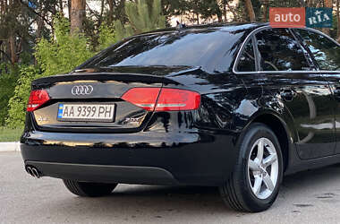 Седан Audi A4 2011 в 
