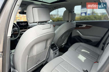 Седан Audi A4 2021 в 