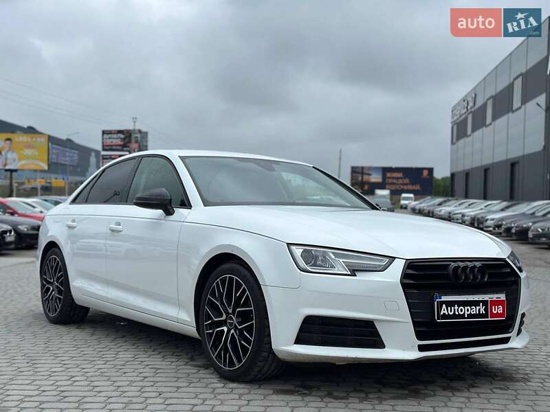 Седан Audi A4 2019 в Львові