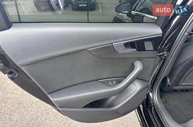Седан Audi A4 2020 в 