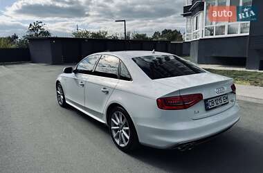 Седан Audi A4 2013 в 