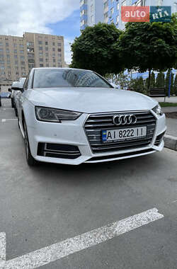 Седан Audi A4 2018 в 