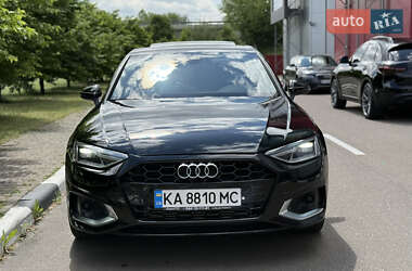 Седан Audi A4 2020 в 