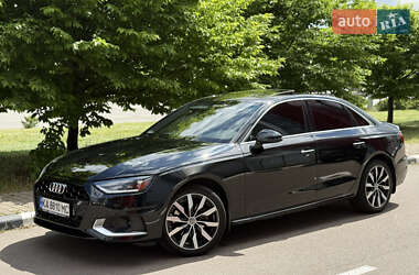 Седан Audi A4 2020 в 