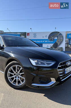 Седан Audi A4 2020 в 