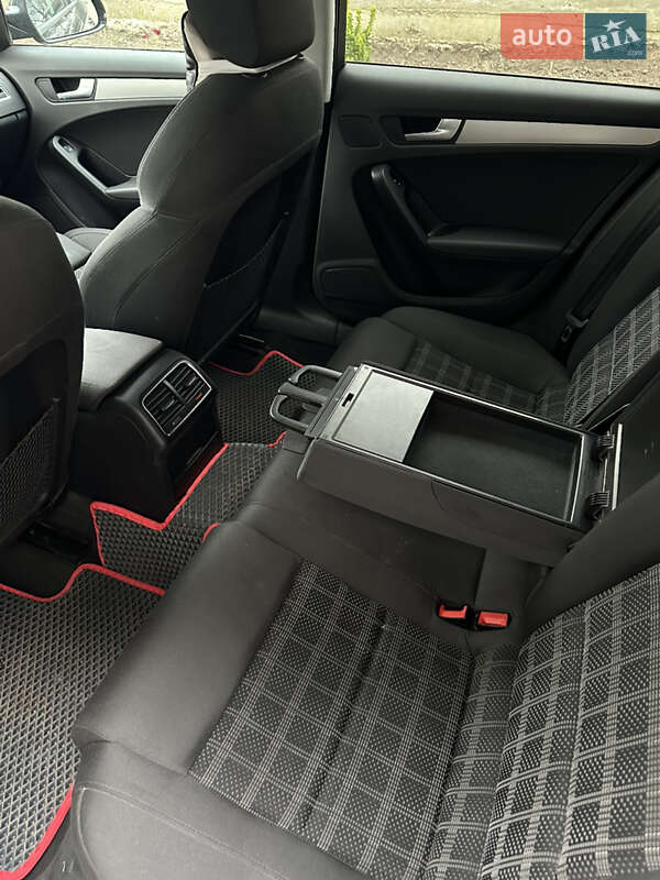 Универсал Audi A4 2011 в Радивилове