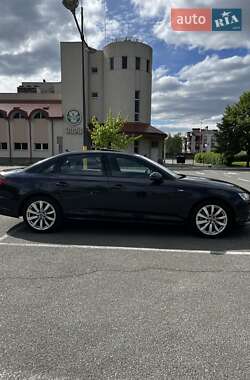 Седан Audi A4 2018 в 
