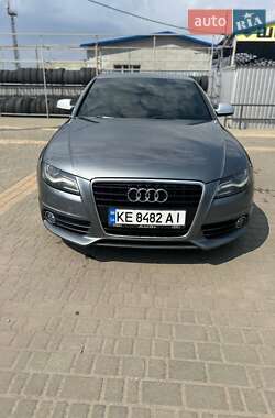 Седан Audi A4 2011 в Никополе