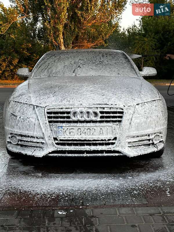 Седан Audi A4 2011 в Никополе