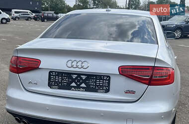 Седан Audi A4 2013 в 