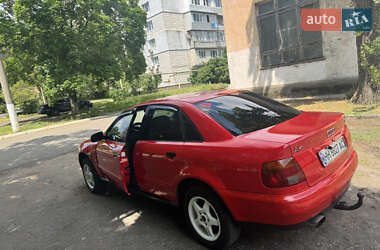 Седан Audi A4 1995 в 
