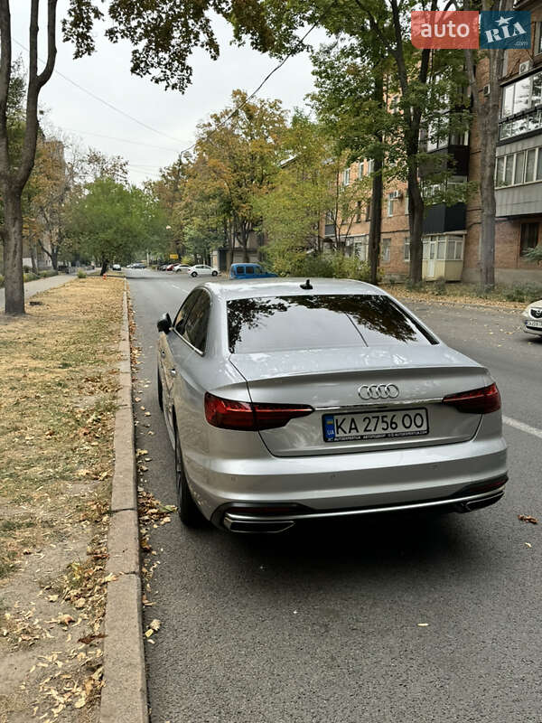 Седан Audi A4 2021 в Харькове