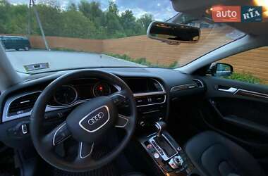 Седан Audi A4 2013 в 