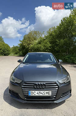 Седан Audi A4 2016 в Львові