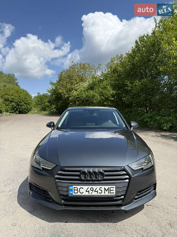 Седан Audi A4 2016 в 