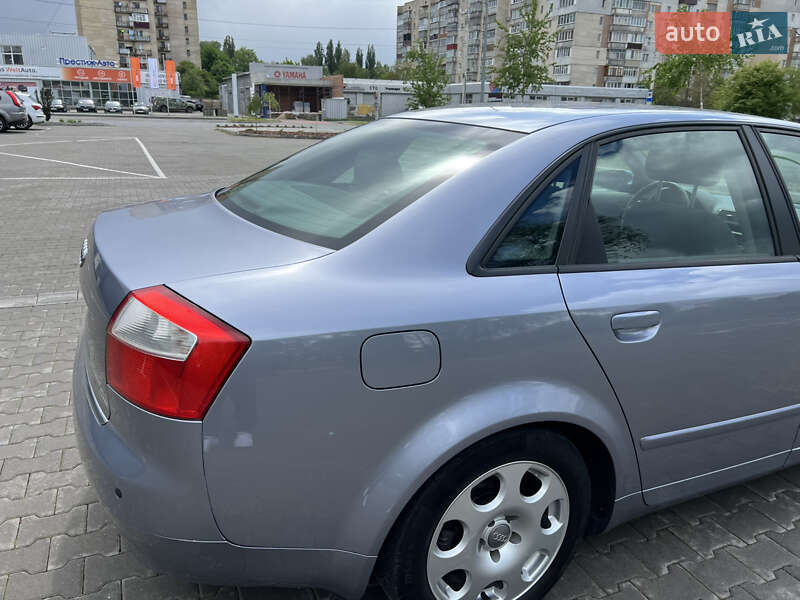 Седан Audi A4 2004 в Хмельницькому