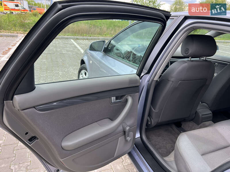Седан Audi A4 2004 в Хмельницькому