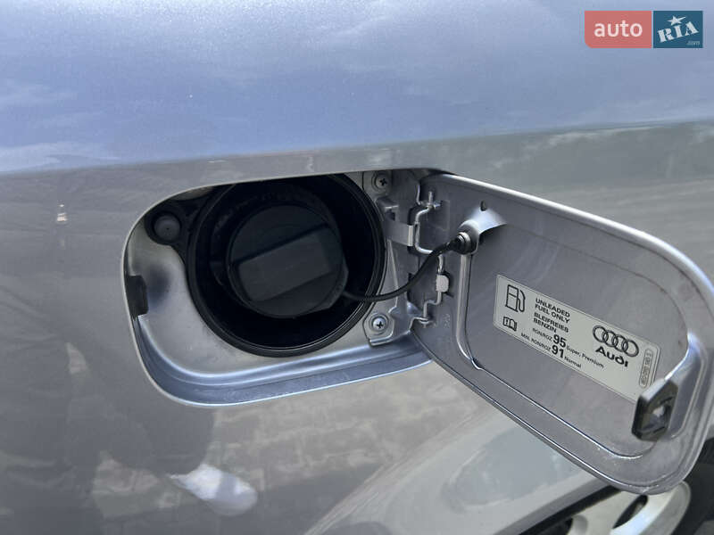 Седан Audi A4 2004 в Хмельницькому