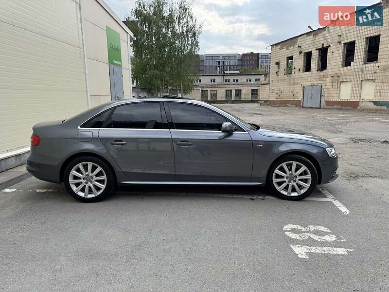 Седан Audi A4 2014 в Києві