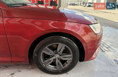 Седан Audi A4 2016 в 