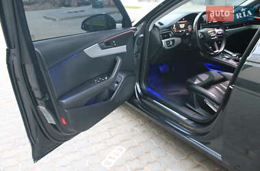 Универсал Audi A4 2017 в 