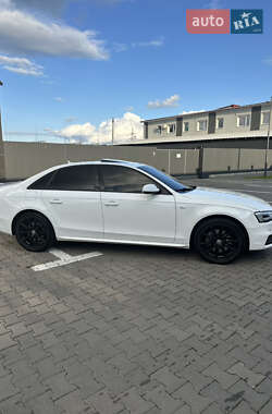 Седан Audi A4 2014 в 