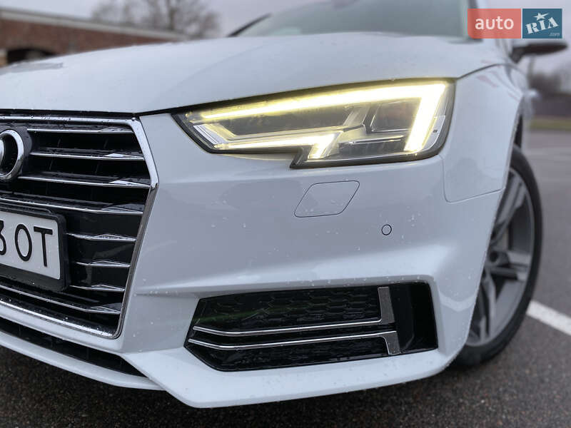 Седан Audi A4 2016 в Киеве