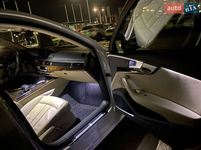 Седан Audi A4 2016 в Киеве