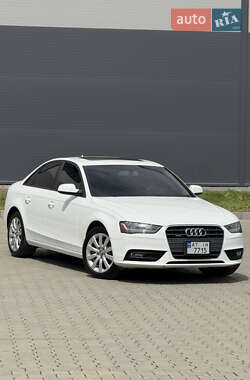 Седан Audi A4 2014 в Ивано-Франковске