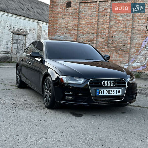 Седан Audi A4 2013 в Лубнах