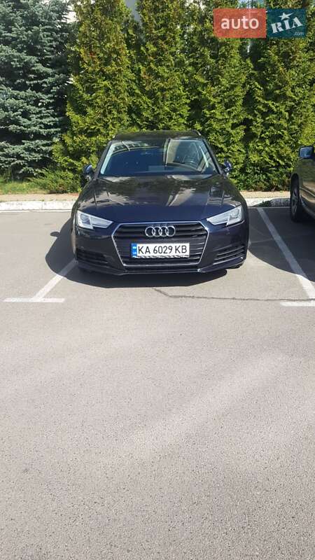 Универсал Audi A4 2017 в Киеве
