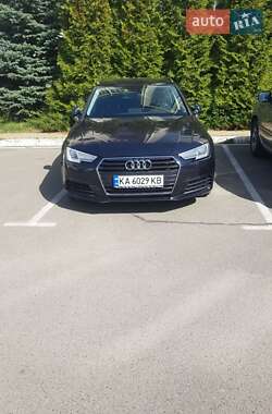 Универсал Audi A4 2017 в 