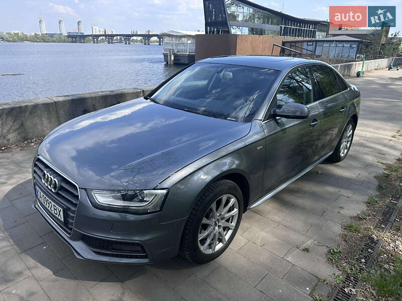 Седан Audi A4 2014 в Киеве