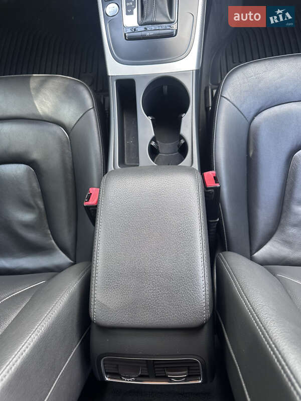 Седан Audi A4 2014 в Киеве
