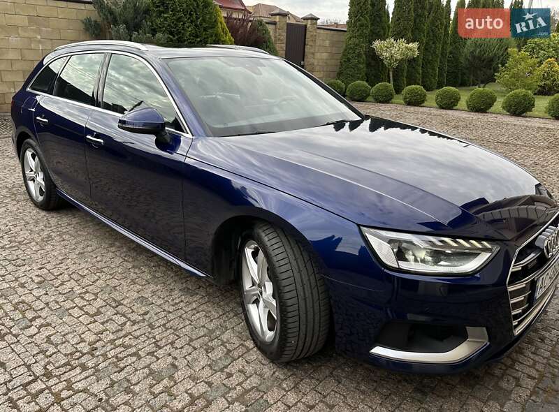 Универсал Audi A4 2019 в 
